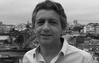 Endometriose José Reis escreve revista LUX